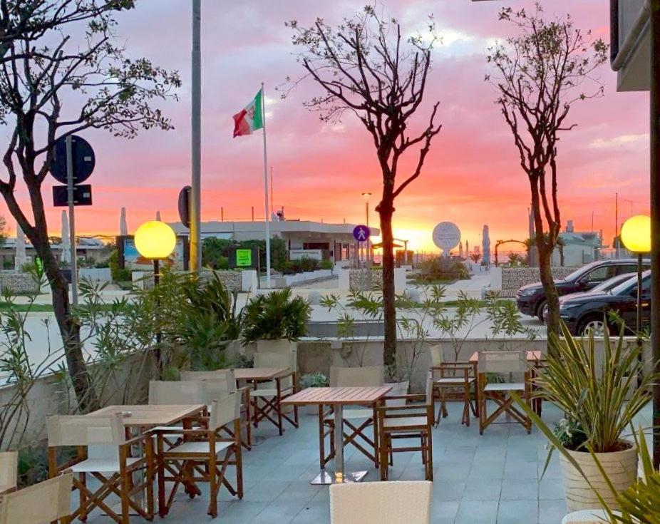 Hotel Viamare Milano Marittima Eksteriør billede