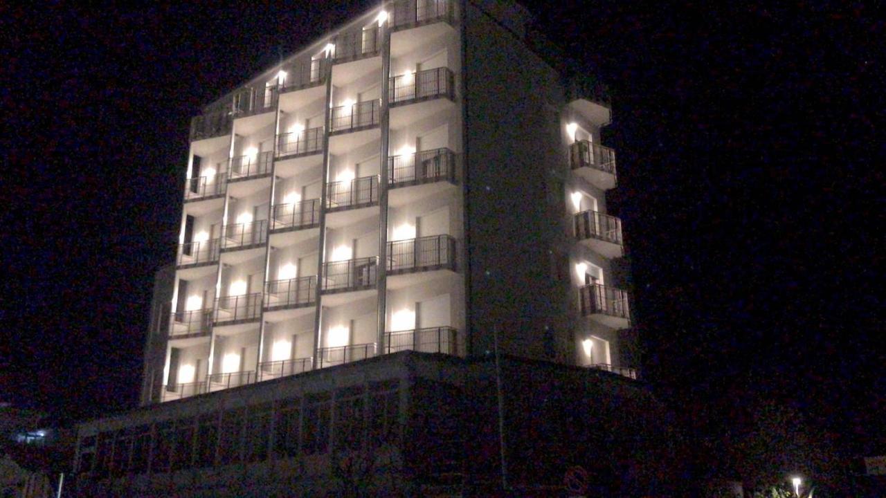 Hotel Viamare Milano Marittima Eksteriør billede