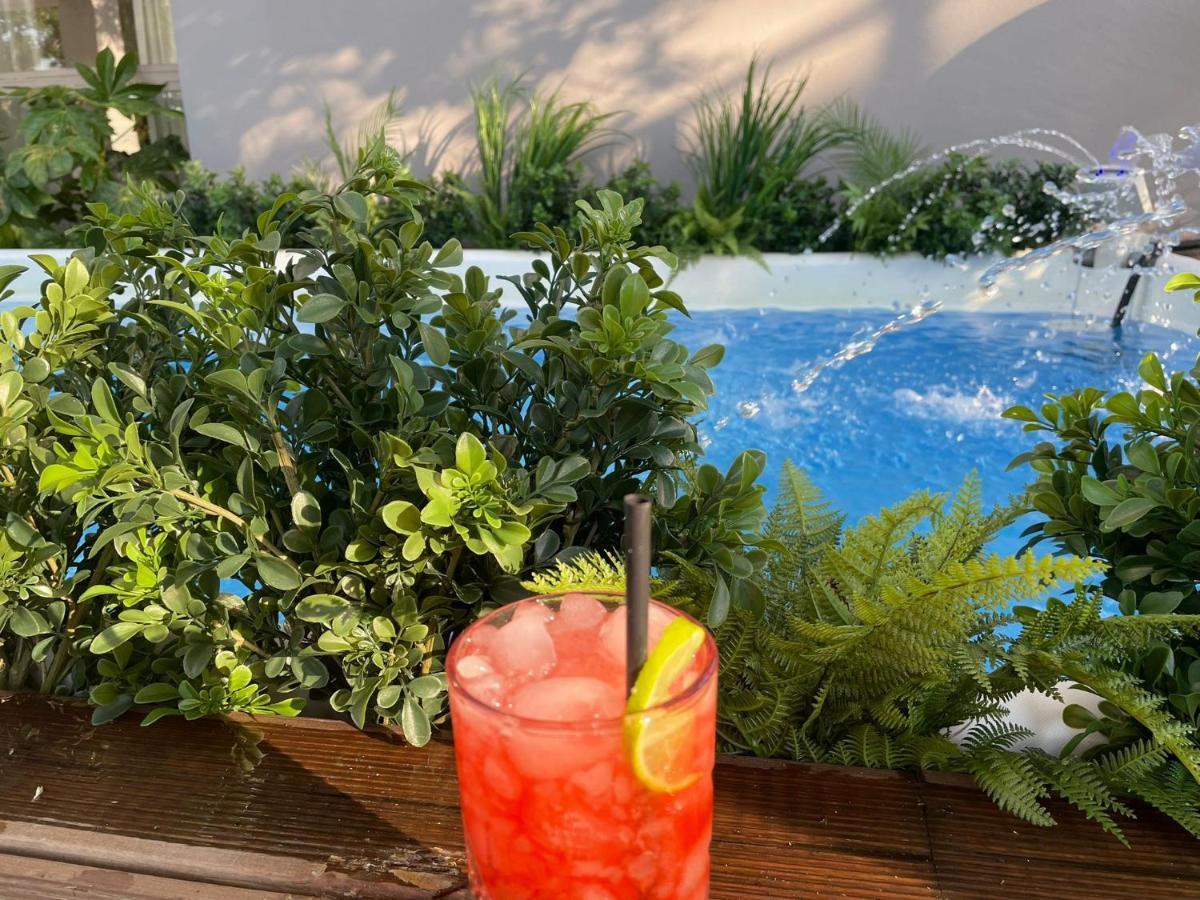 Hotel Viamare Milano Marittima Eksteriør billede