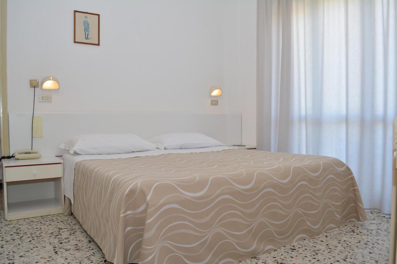 Hotel Viamare Milano Marittima Eksteriør billede
